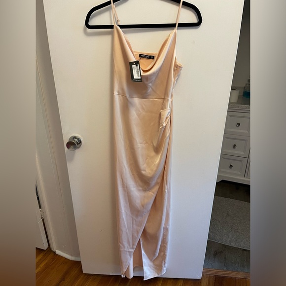 NWT Nasty Gal Silk Dress cowl play satin midi dress champagne, color size 4 - Picture 2 of 3